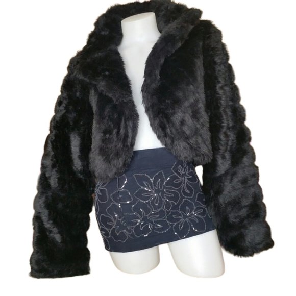 Black Faux Fur Cropped Jacket Junior's Size 1X - Picture 8 of 8